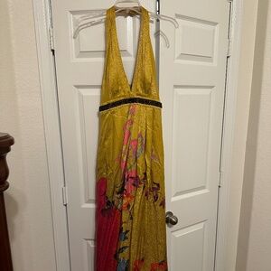 EUC Kay Unger Floral long dress/gown. Size 10